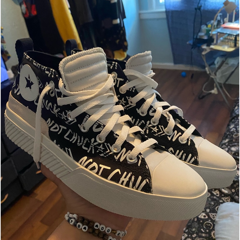 “Chuck Taylor” Printed Platform Converse